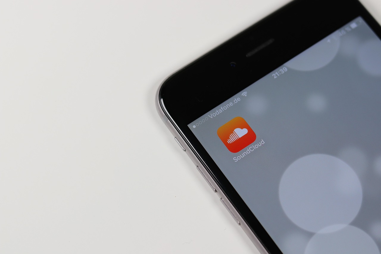 欧逸web3下载APP钱包，能否查到绑定银行卡对应的持卡人身份？
